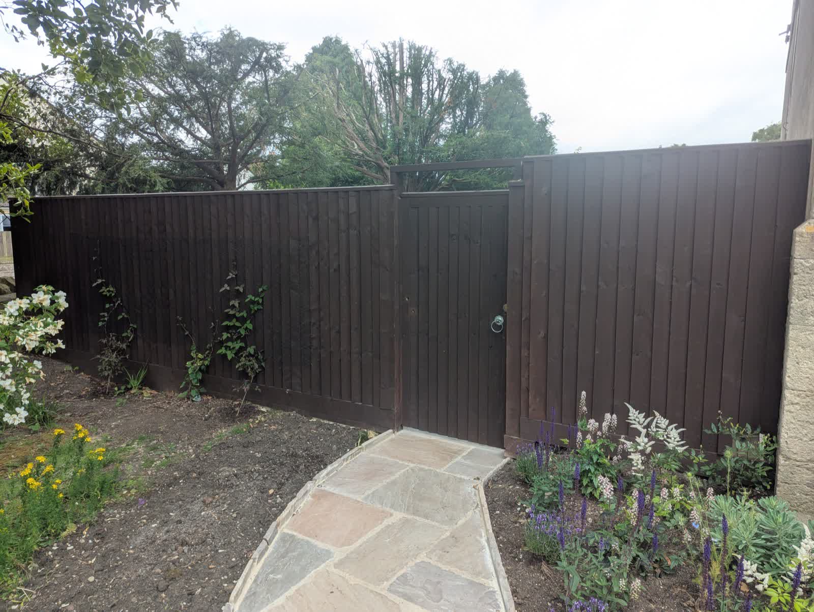 Closeboard Fence, Gate & Bin Store